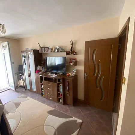 Kiril Apartment *